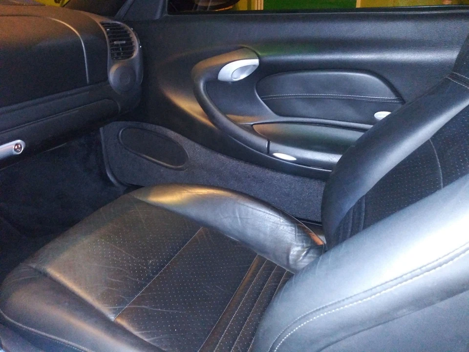 2004 Porsche 996 GT3 - Image 19 of 28