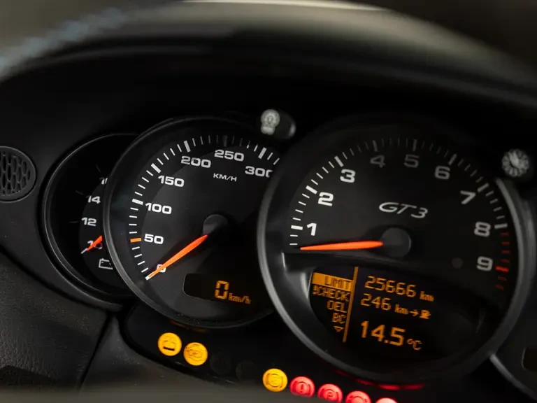 2004 Porsche 996 GT3 RS - Image 16 of 31