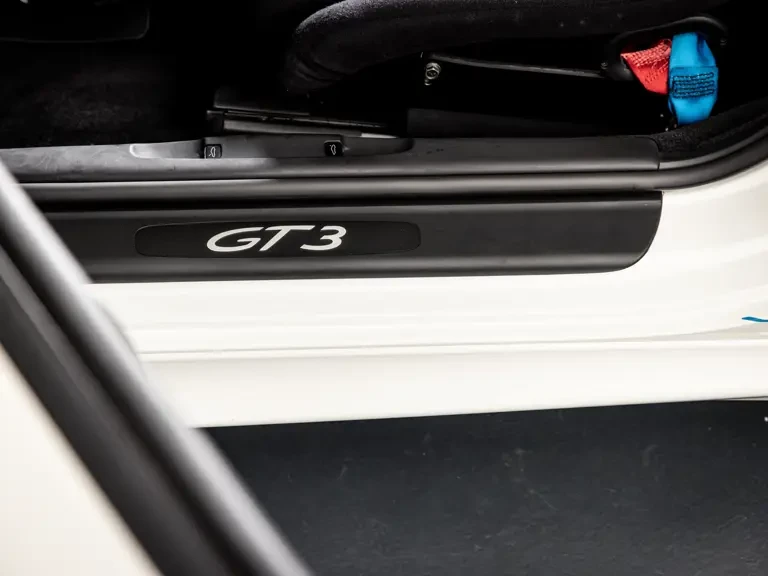 2004 Porsche 996 GT3 RS - Image 15 of 31
