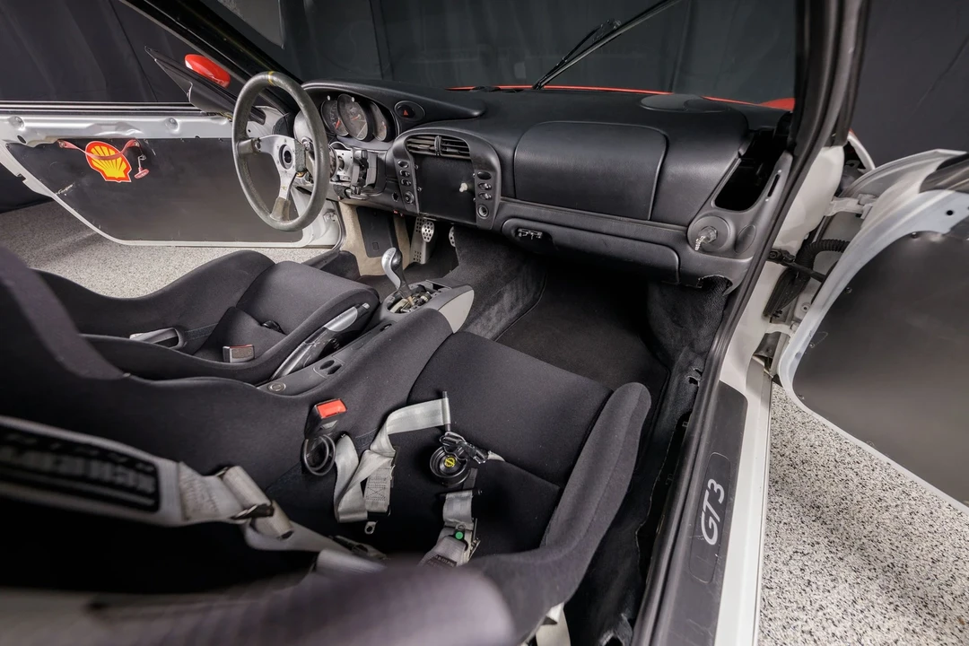 2004 Porsche 996 GT3 - Image 13 of 25