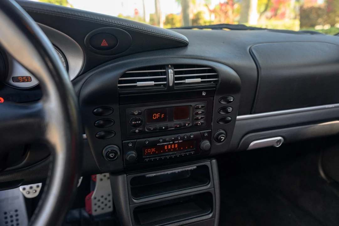 2004 Porsche 996 GT3 - Image 18 of 28