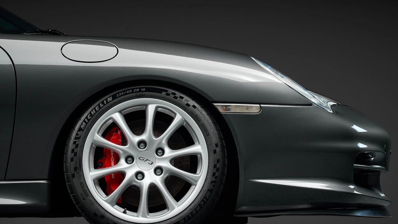 2004 Porsche 996 GT3 - Image 17 of 31