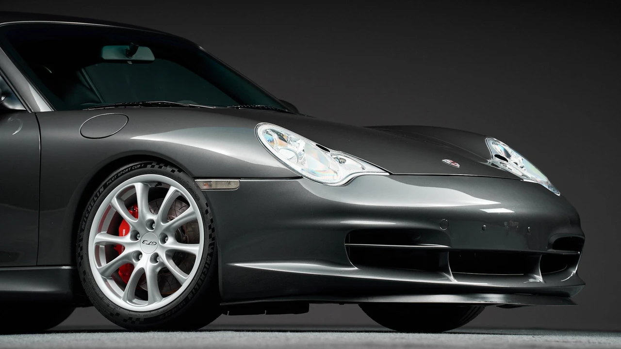 2004 Porsche 996 GT3 - Image 19 of 31