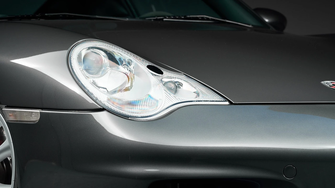2004 Porsche 996 GT3 - Image 23 of 31