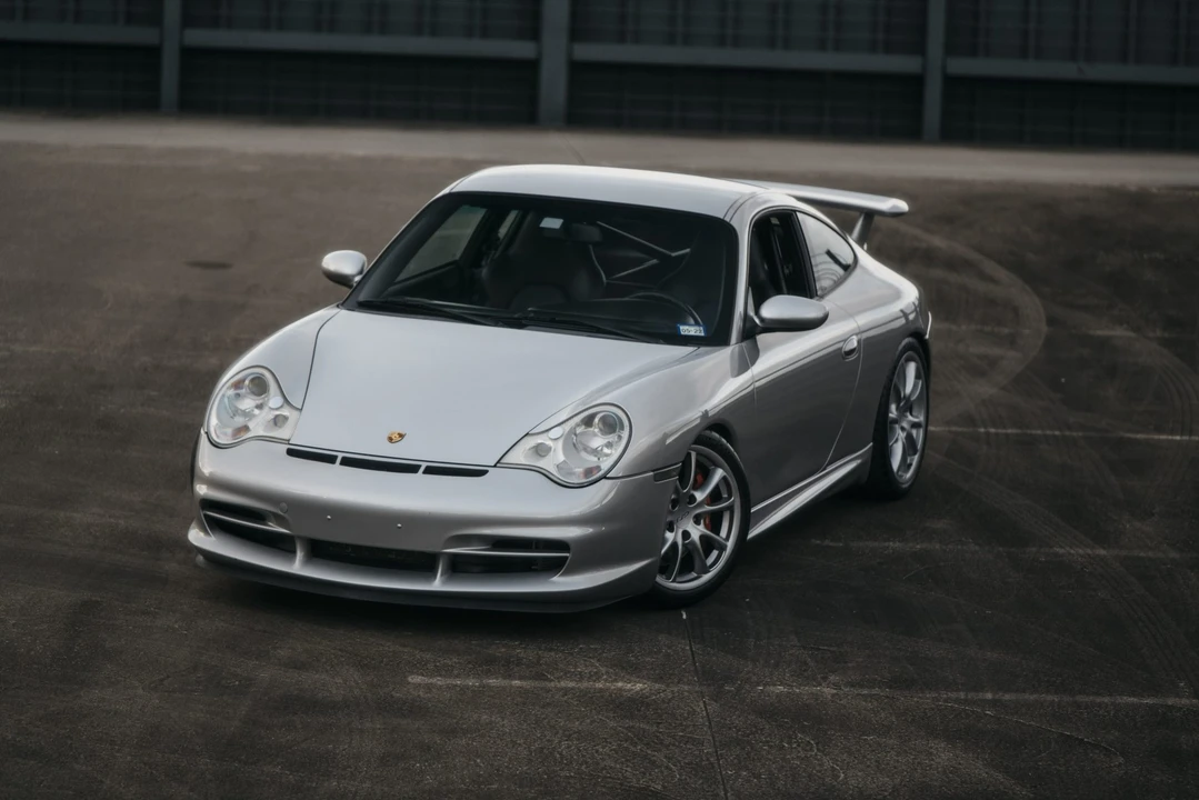 2004 Porsche 996 GT3 - Image 2 of 31