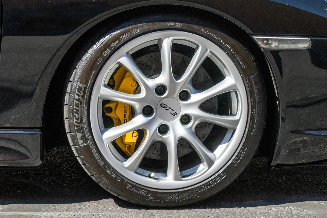 2004 Porsche 996 GT3 - Image 24 of 31
