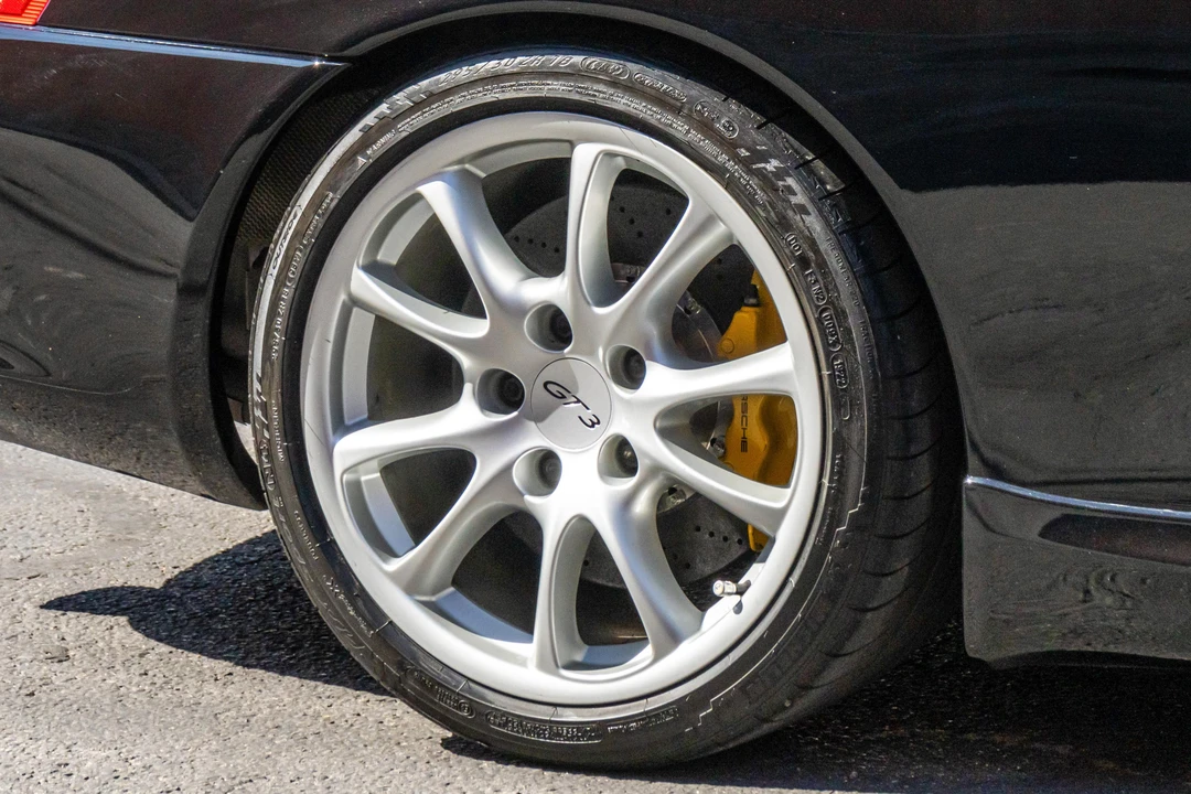 2004 Porsche 996 GT3 - Image 23 of 31