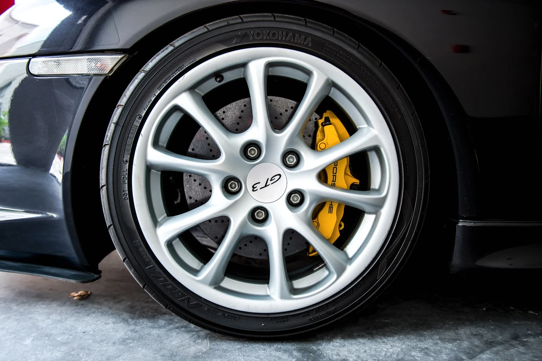 2004 Porsche 996 GT3 - Image 23 of 31