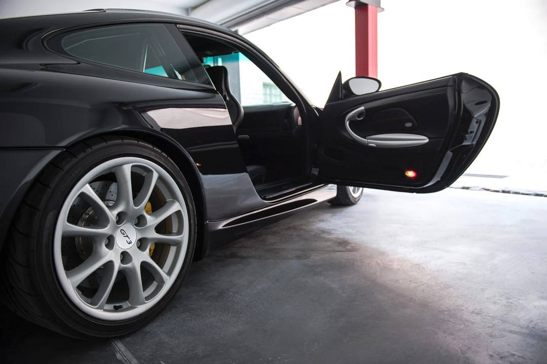2004 Porsche 996 GT3 - Image 11 of 31