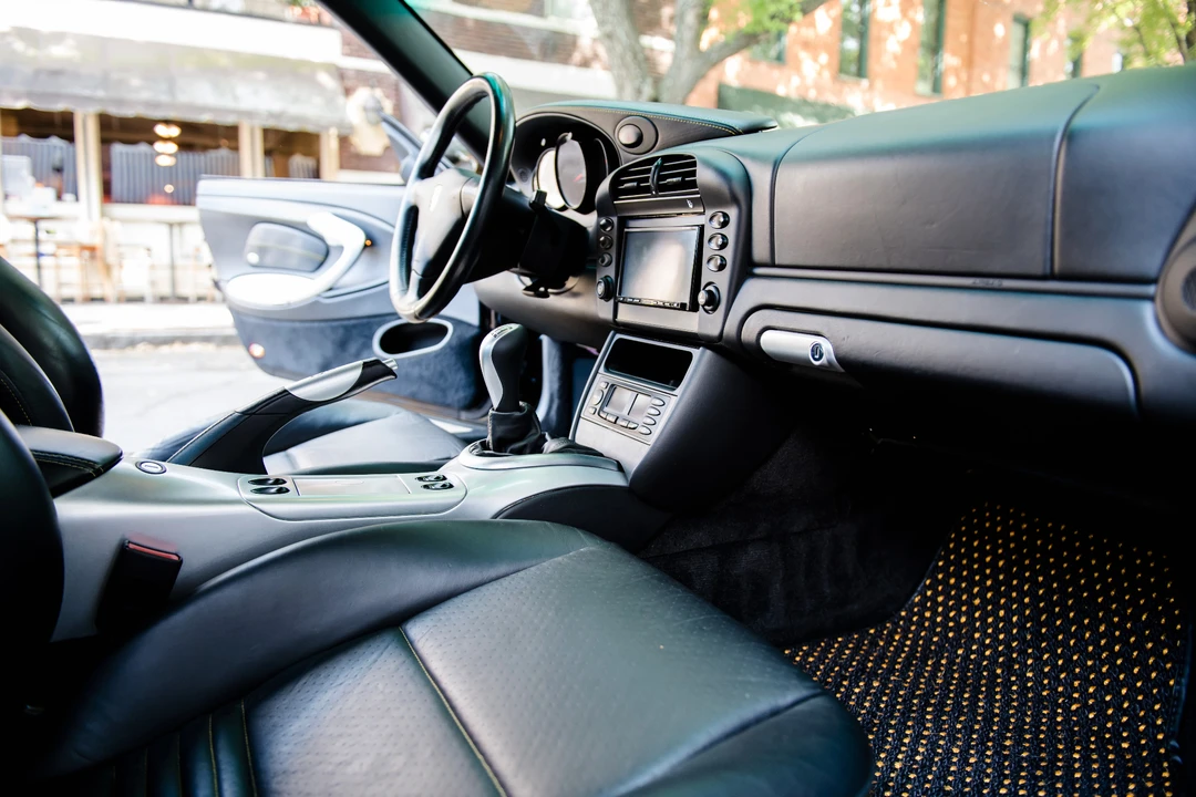 2004 Porsche 996 GT3 - Image 29 of 31