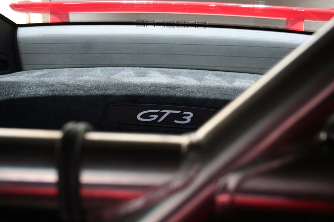 2004 Porsche 996 GT3 - Image 25 of 31