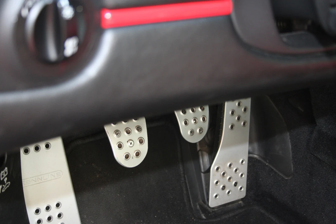 2004 Porsche 996 GT3 - Image 27 of 31