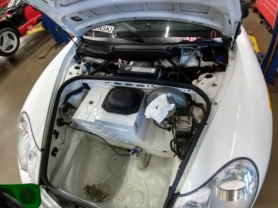 2004 Porsche 996 GT3 - Image 7 of 31