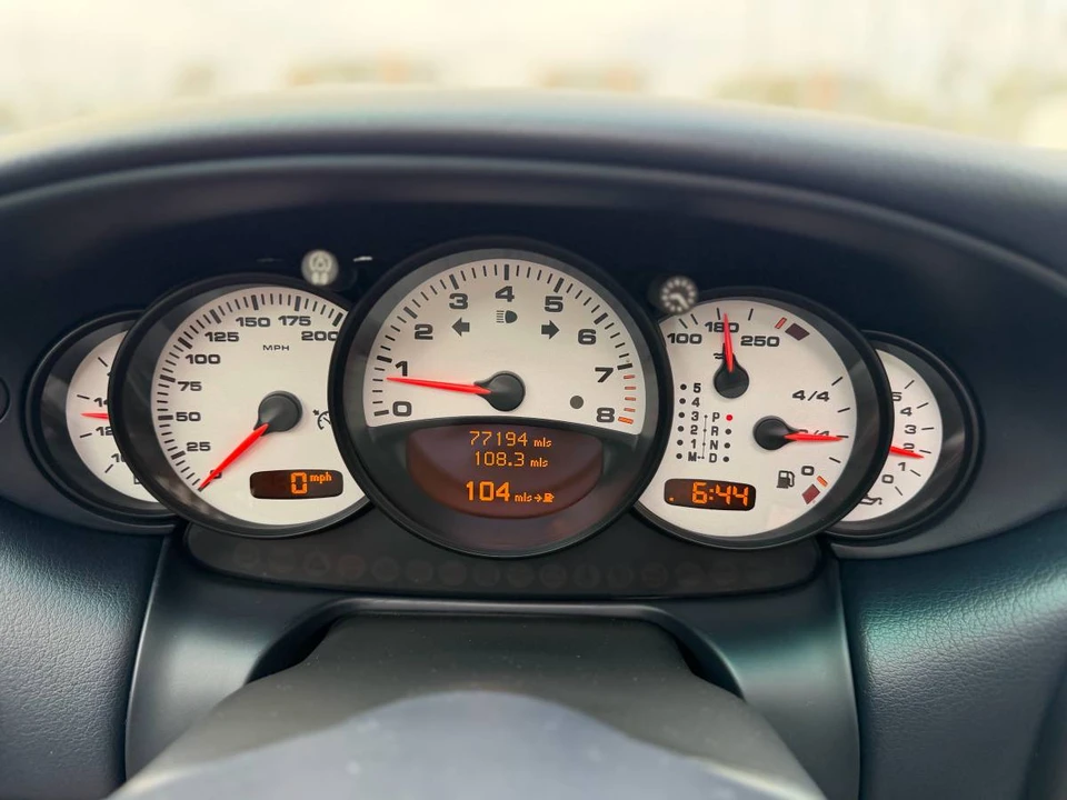2004 Porsche 996 Targa - Image 14 of 23