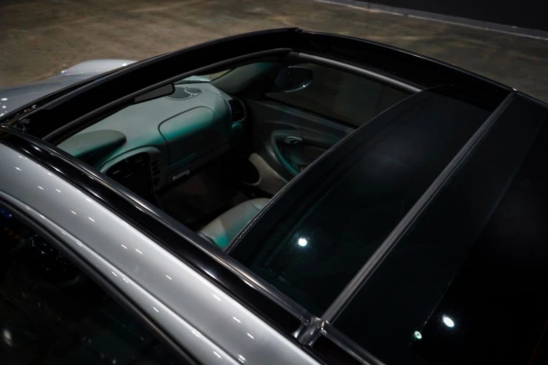 2004 Porsche 996 Targa - Image 19 of 21