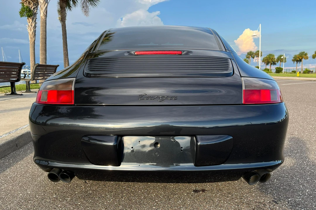 2004 Porsche 996 Carrera 4 - Image 5 of 29