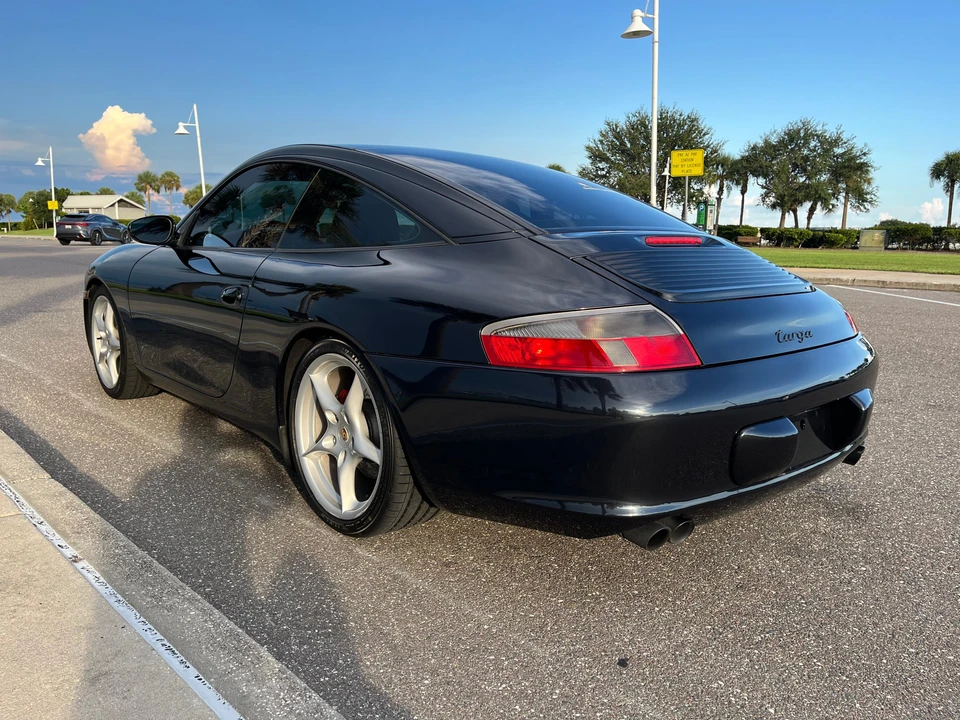 2004 Porsche 996 Carrera 4 - Image 14 of 29