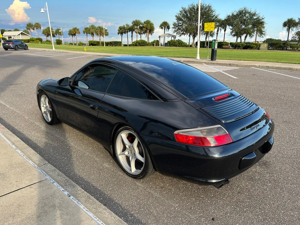 2004 Porsche 996 Carrera 4 - Image 12 of 29