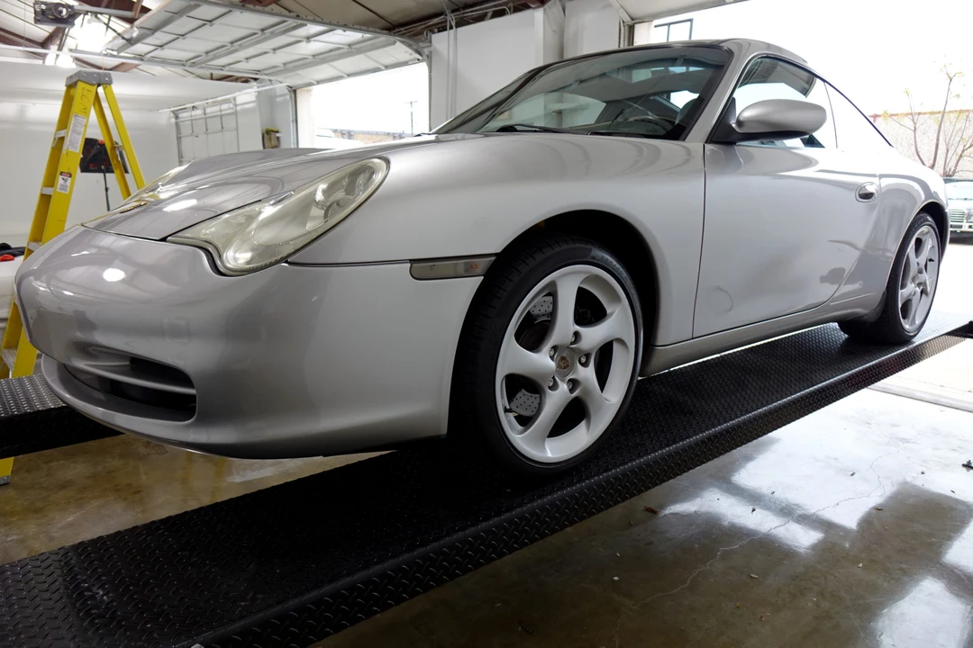 2004 Porsche 996 Carrera - Image 25 of 31
