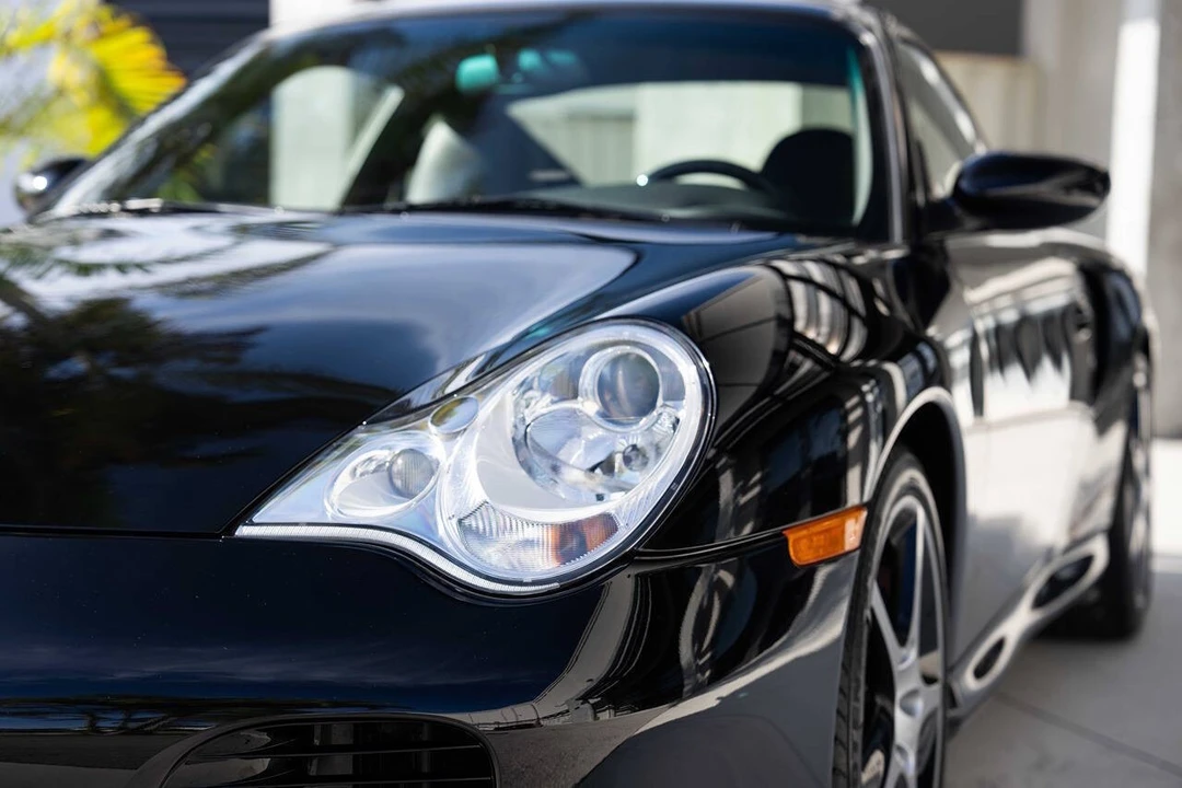 2004 Porsche 996 Turbo - Image 16 of 31