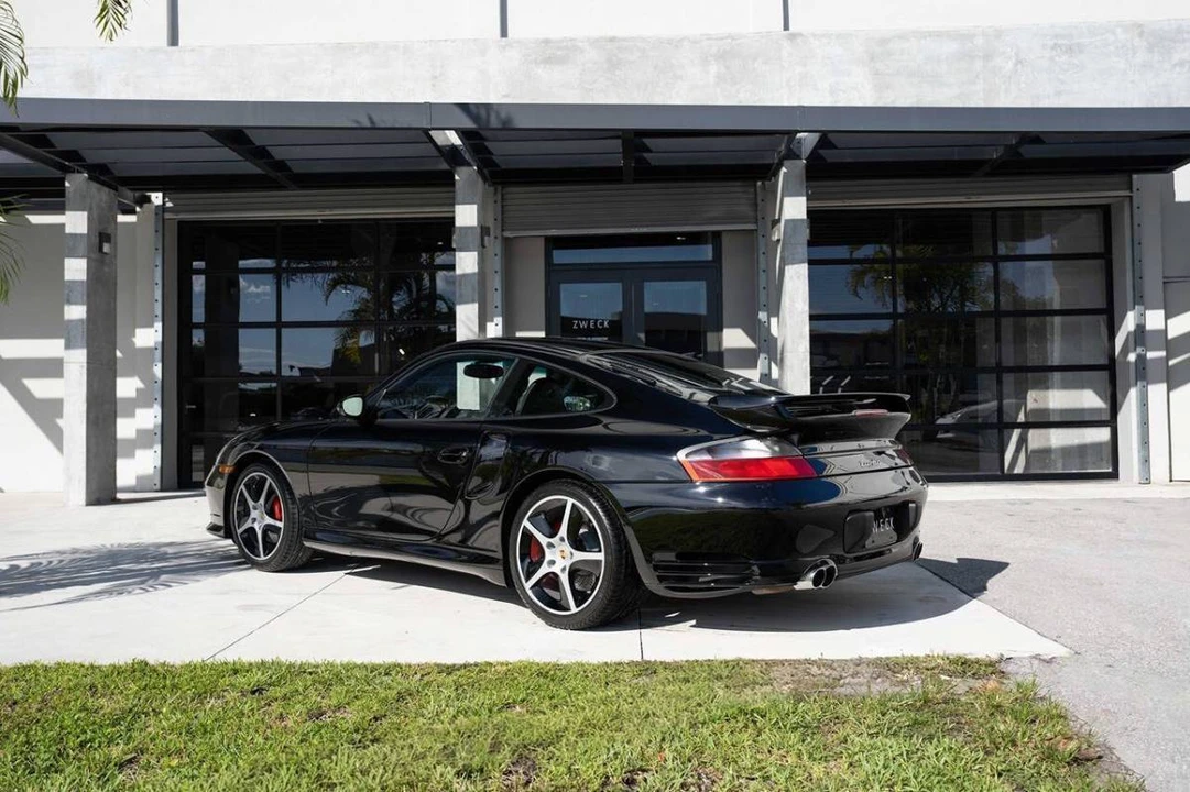 2004 Porsche 996 Turbo - Image 13 of 31