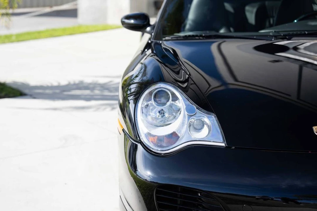 2004 Porsche 996 Turbo - Image 15 of 31