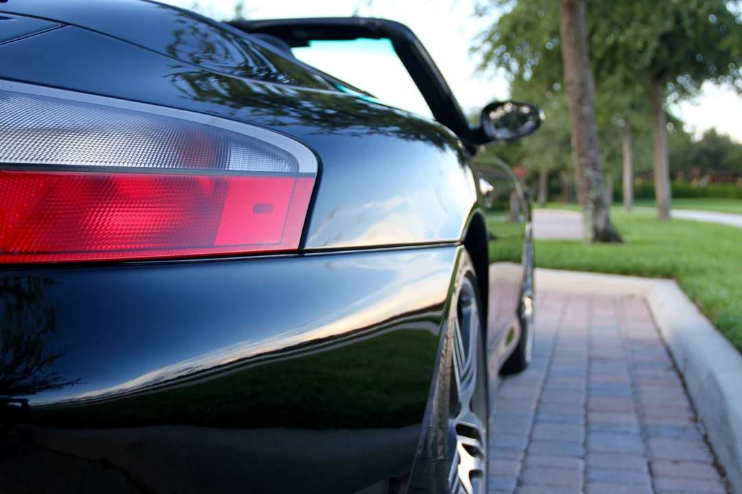 2004 Porsche 996 Turbo - Image 12 of 31