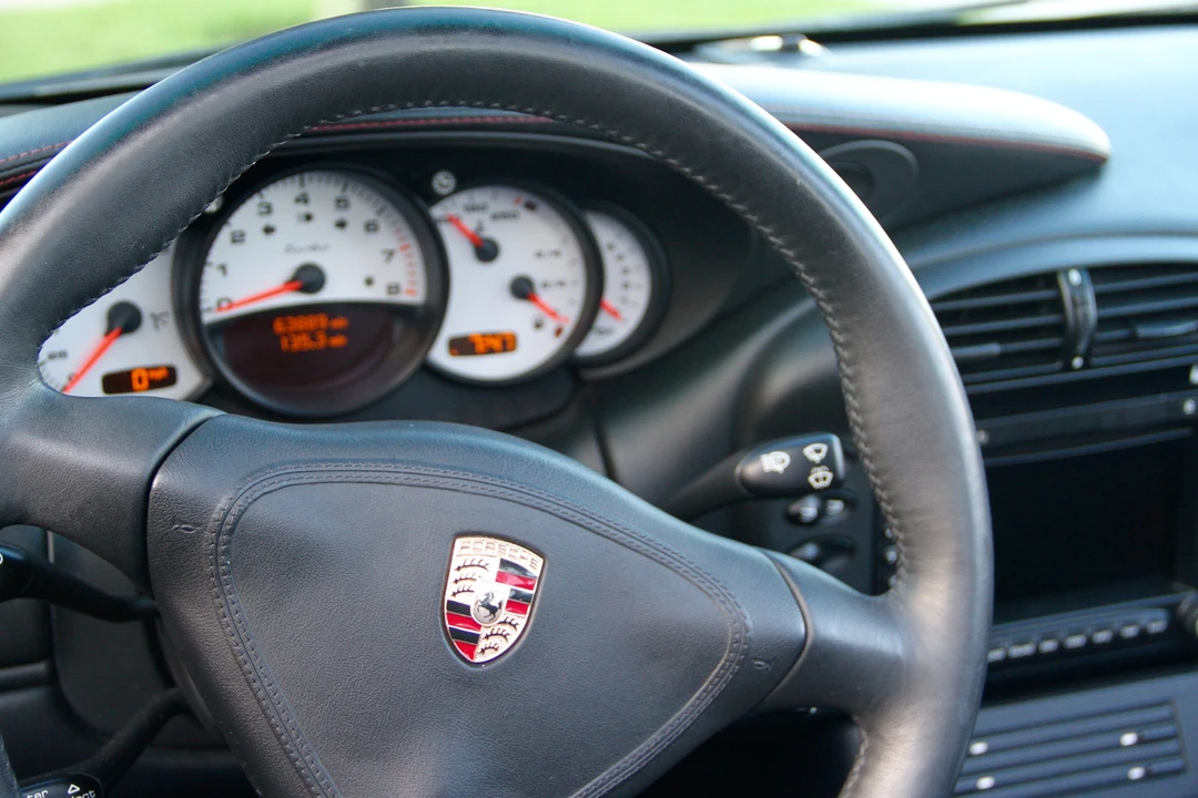 2004 Porsche 996 Turbo - Image 24 of 31