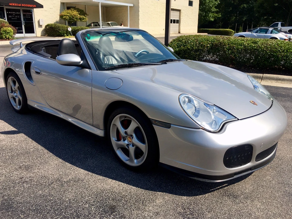 2004 Porsche 996 Turbo - Image 11 of 31