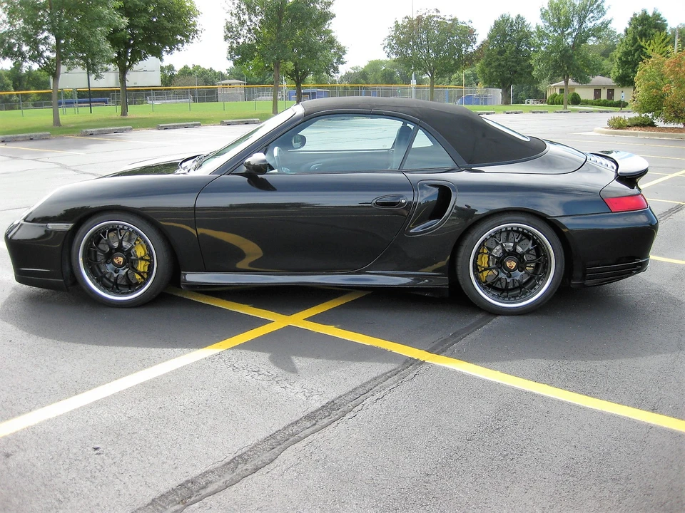 2004 Porsche 996 Turbo - Image 24 of 31