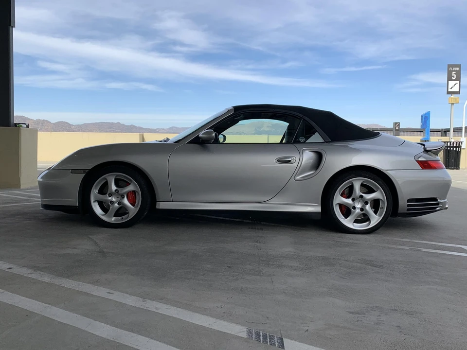 2004 Porsche 996 Turbo - Image 25 of 31