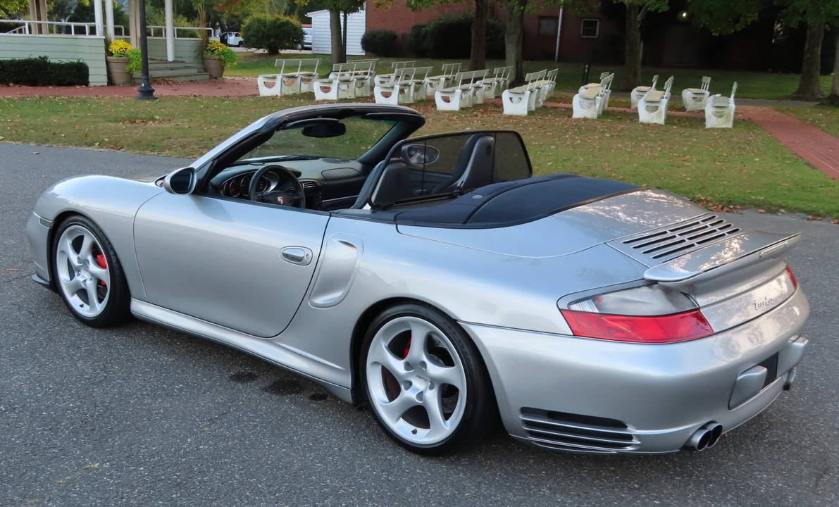 2004 Porsche 996 Turbo - Image 25 of 31