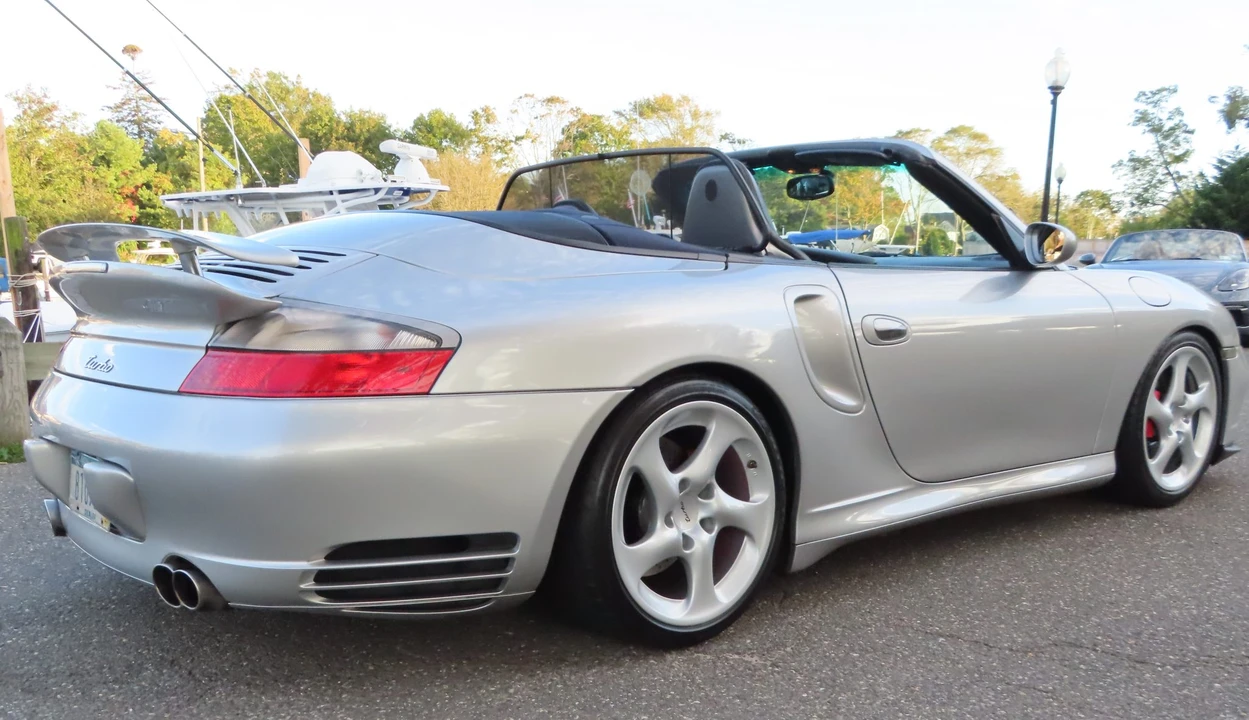 2004 Porsche 996 Turbo - Image 16 of 31
