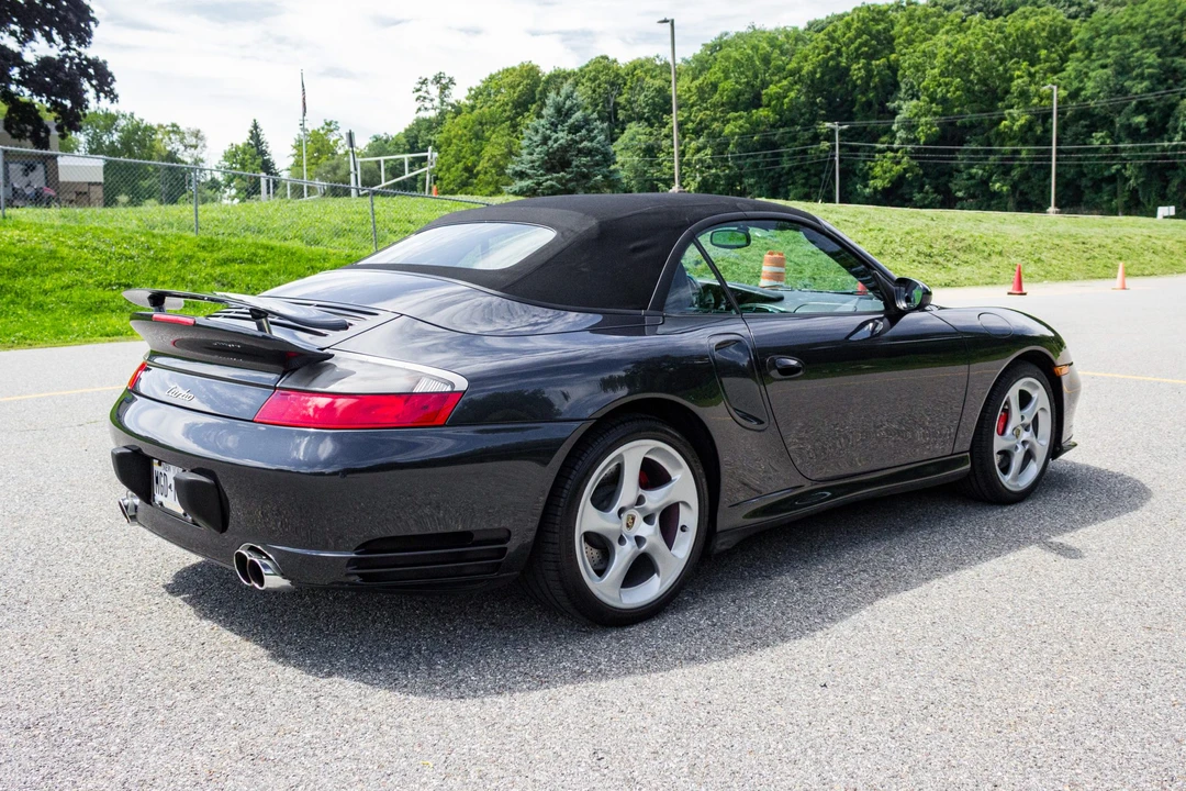 2004 Porsche 996 Turbo - Image 10 of 31