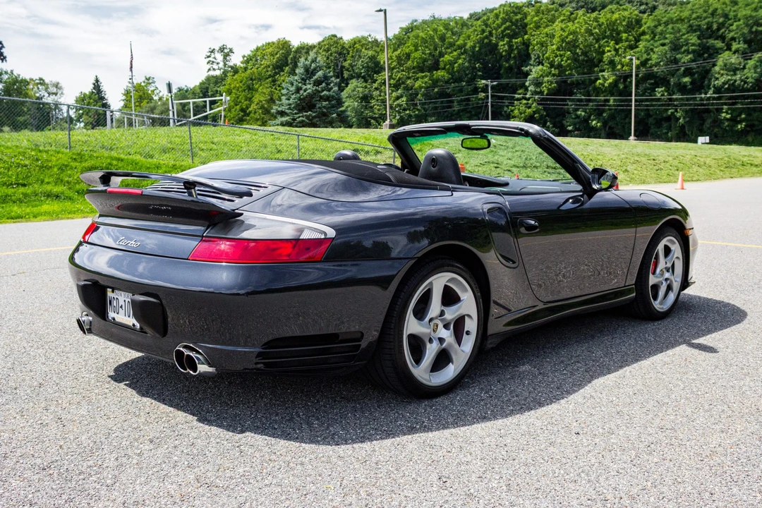 2004 Porsche 996 Turbo - Image 11 of 31
