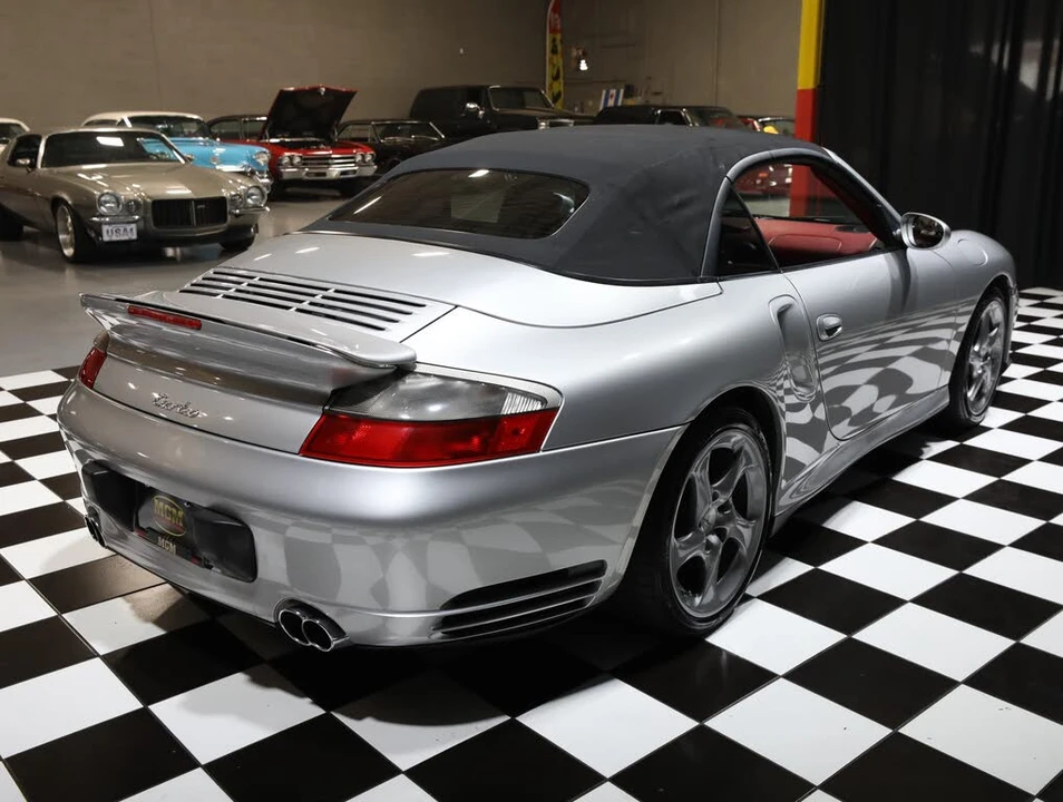 2004 Porsche 996 Turbo - Image 15 of 31
