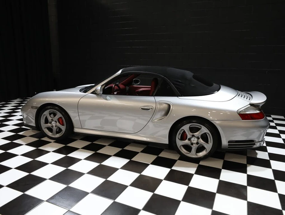 2004 Porsche 996 Turbo - Image 12 of 31