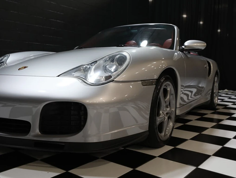 2004 Porsche 996 Turbo - Image 22 of 31