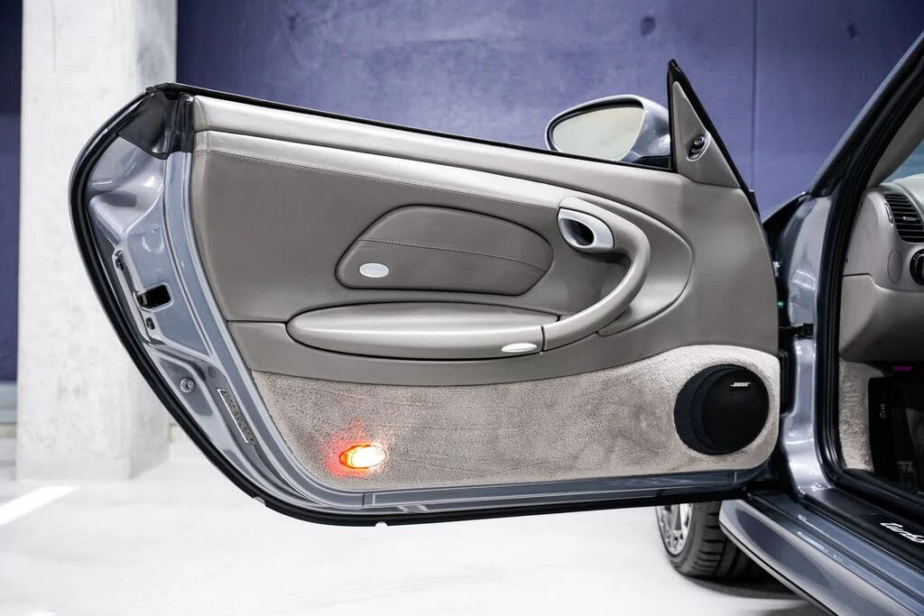 2004 Porsche 996 Turbo - Image 25 of 31