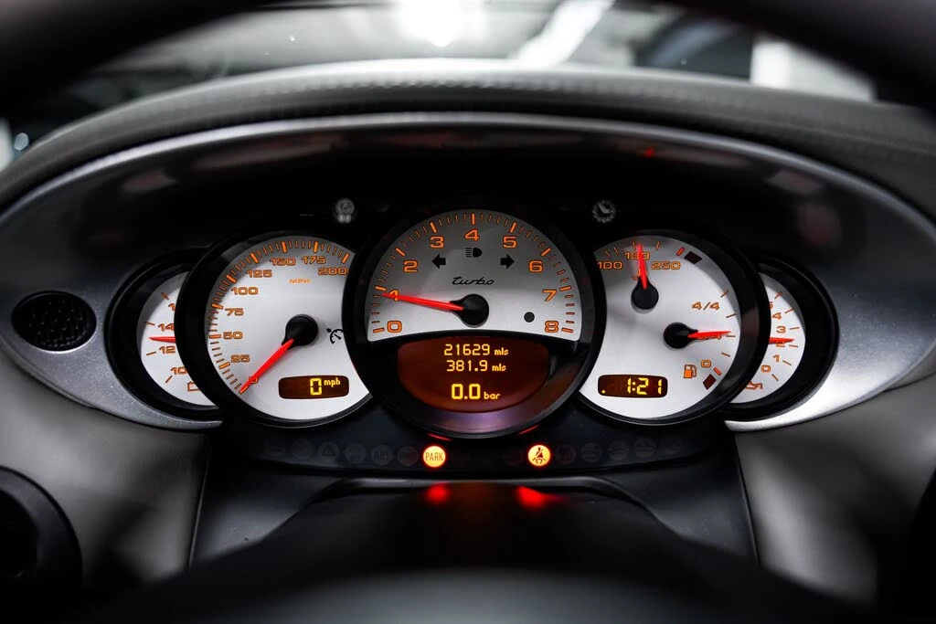 2004 Porsche 996 Turbo - Image 11 of 31