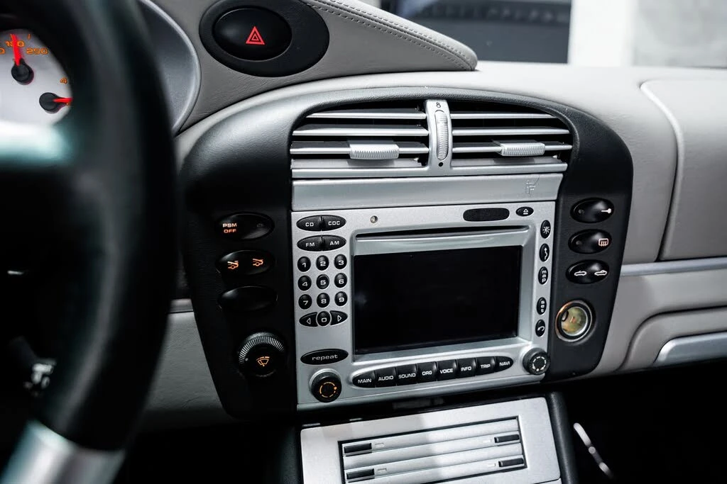 2004 Porsche 996 Turbo - Image 14 of 31
