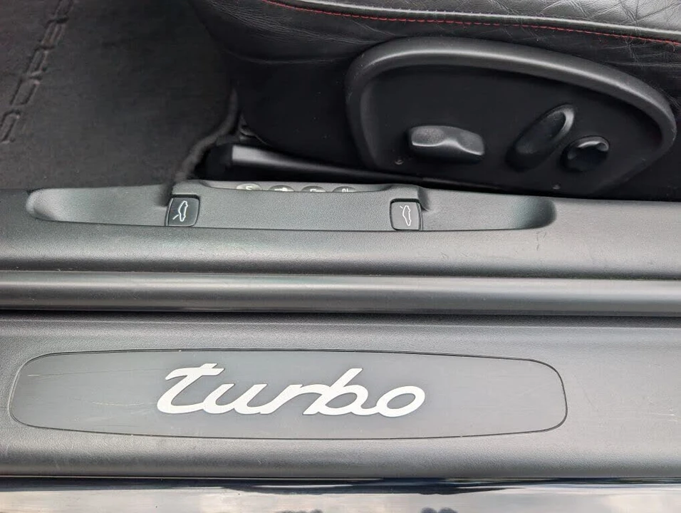 2004 Porsche 996 Turbo - Image 18 of 31