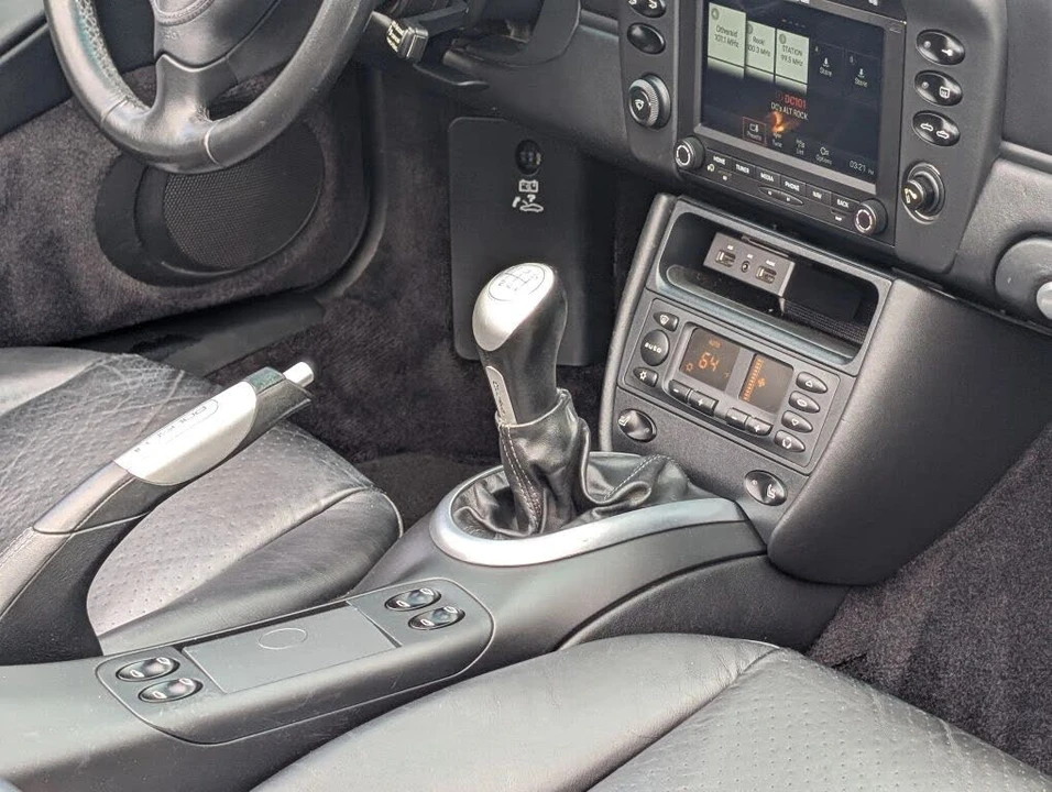 2004 Porsche 996 Turbo - Image 27 of 31