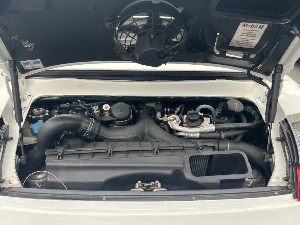 2004 Porsche 996 Turbo - Image 11 of 17