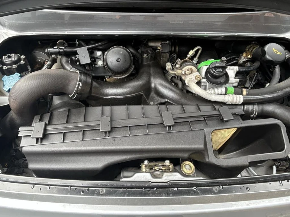 2004 Porsche 996 Turbo - Image 12 of 28