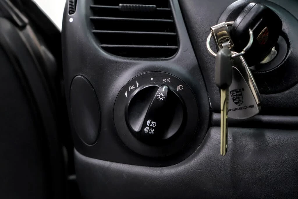 2004 Porsche 996 Turbo - Image 21 of 31