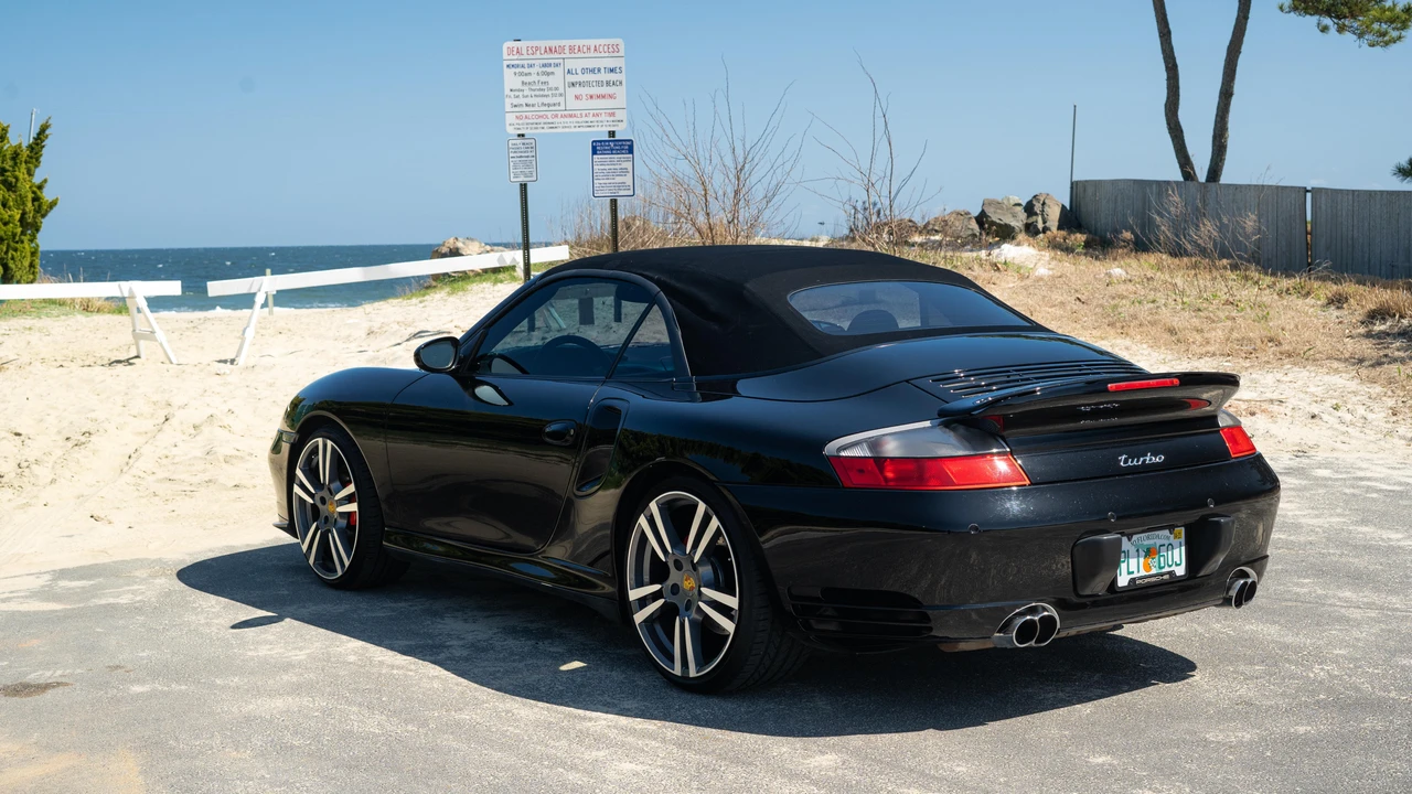 2004 Porsche 996 Turbo - Image 12 of 31