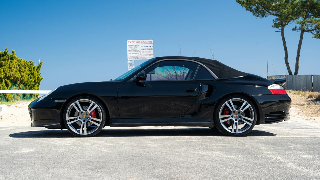 2004 Porsche 996 Turbo - Image 9 of 31