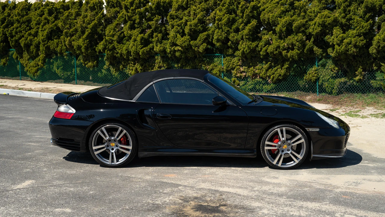 2004 Porsche 996 Turbo - Image 17 of 31