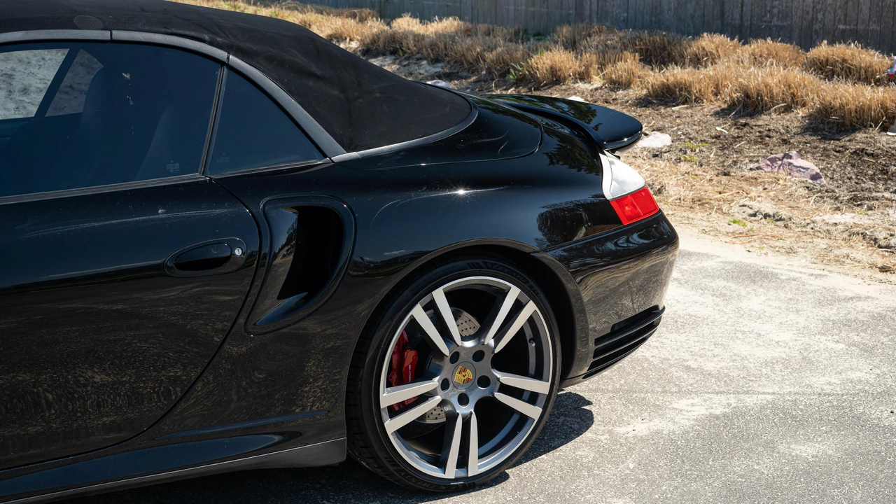 2004 Porsche 996 Turbo - Image 27 of 31
